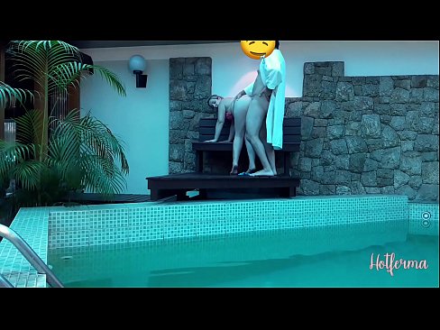 ❤️ Il capo invita la cameriera alla piscina, ma non poteva resistere a un caldo ❤ Porno belloal it.chancel.top