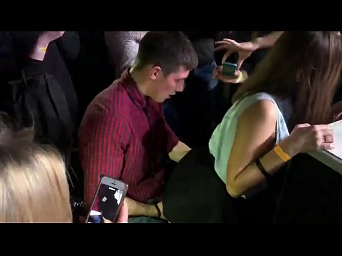 ❤️ Sesso reale in un nightclub russo. Ragazza russa di 18 anni nell'ano e nella vagina scopata in un nightclub ❤ Porno belloal it.chancel.top